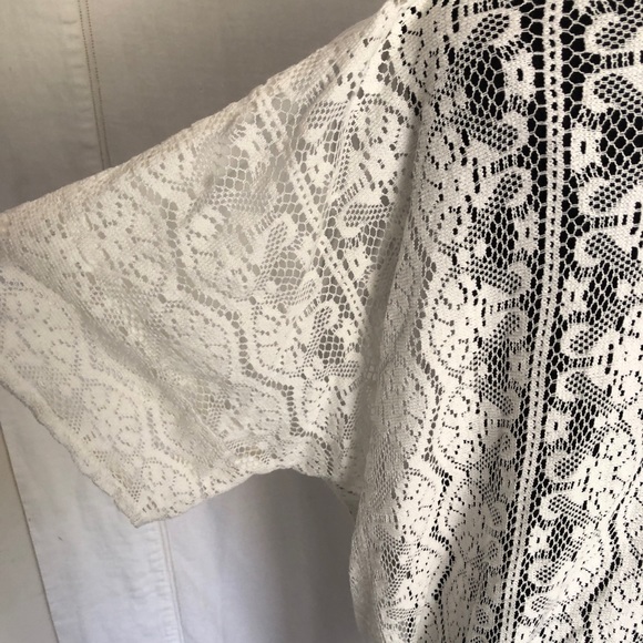 Kahiko Roots of Hawaii cream lace cover up with fringe size L - Picture 2 of 6